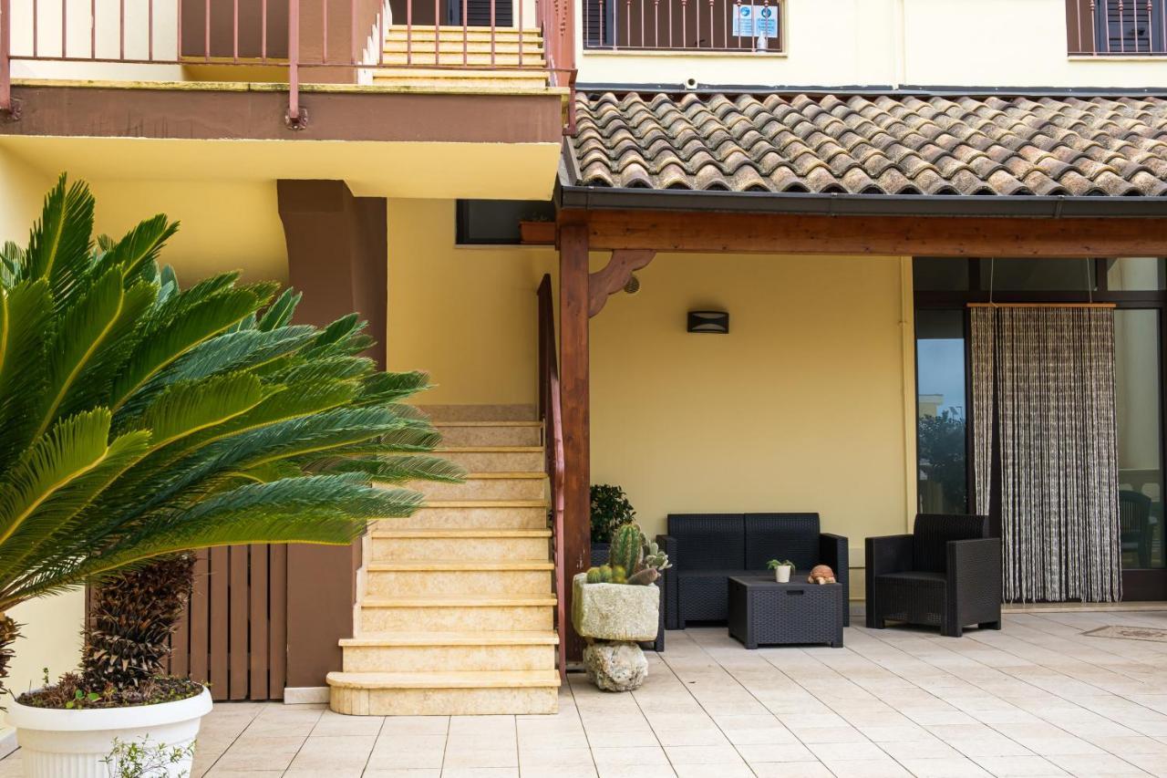 Olimpo B&B Giurdignano Exterior foto